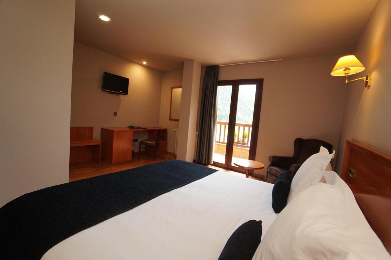 Hotel & Spa Niunit El Serrat Luaran gambar