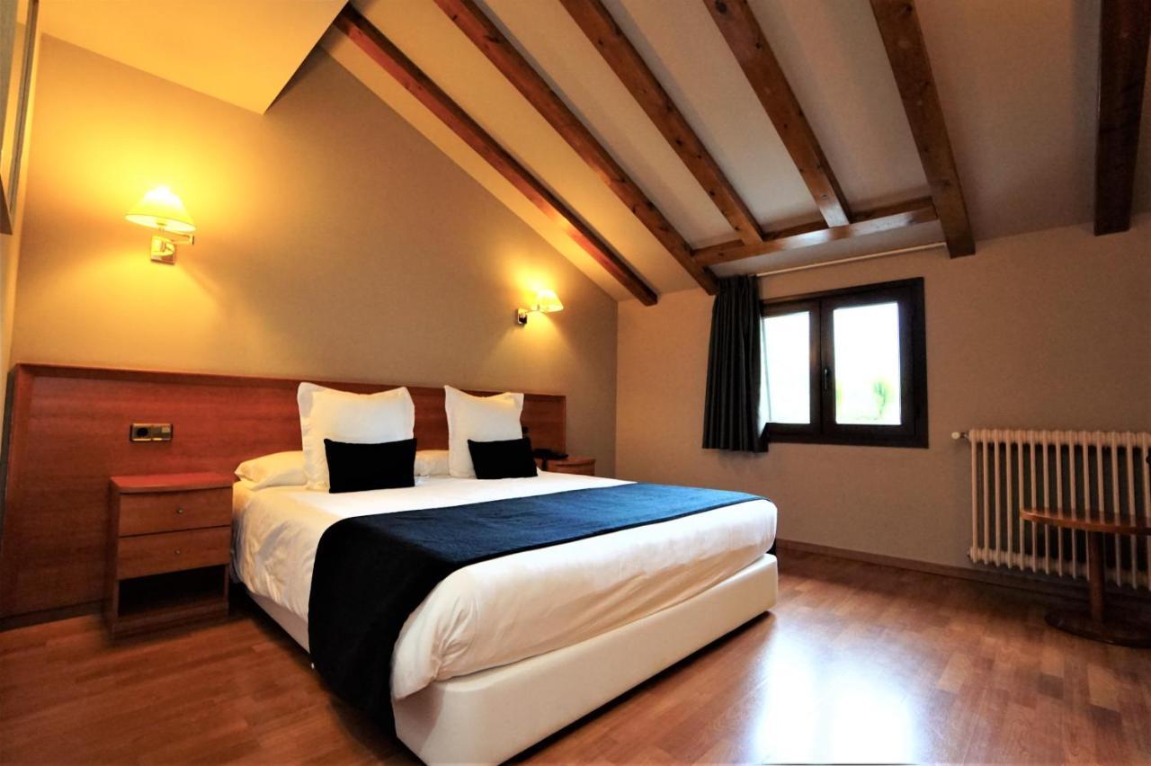 Hotel & Spa Niunit El Serrat Luaran gambar