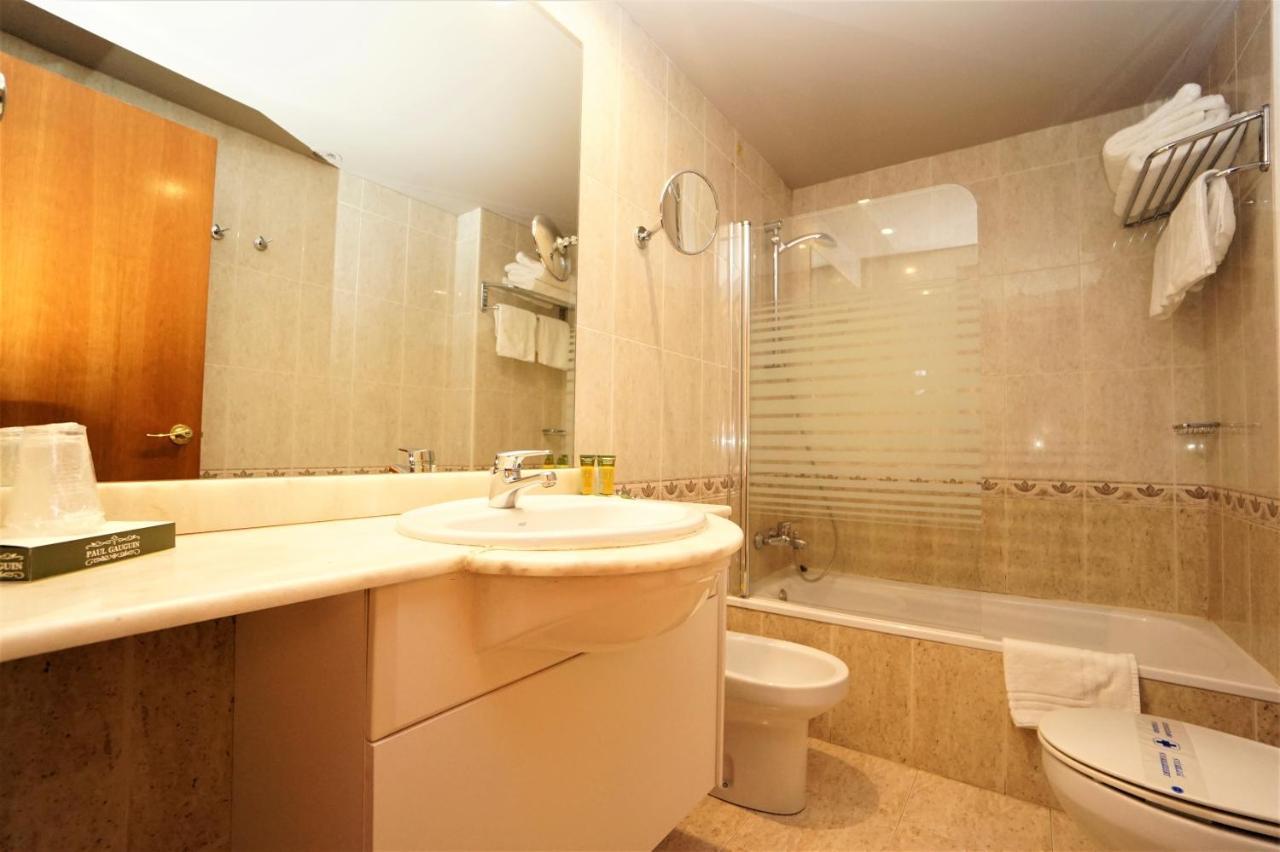 Hotel & Spa Niunit El Serrat Luaran gambar