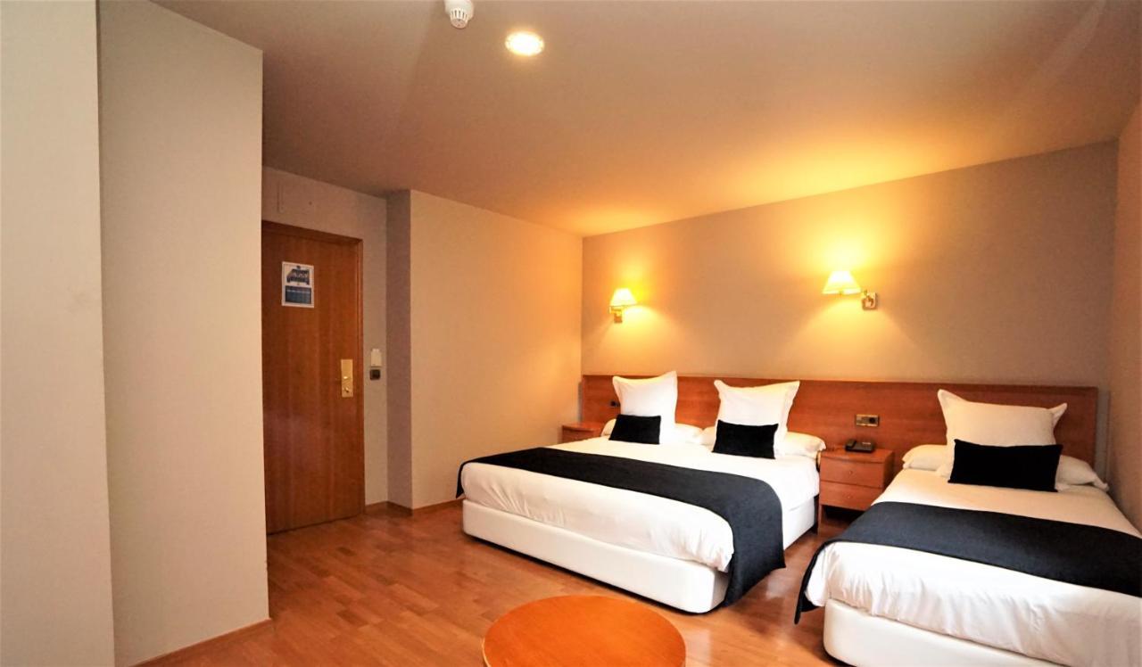 Hotel & Spa Niunit El Serrat Luaran gambar