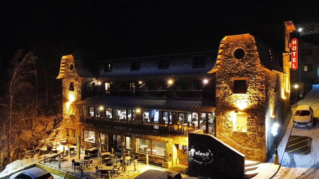 Hotel & Spa Niunit El Serrat Luaran gambar