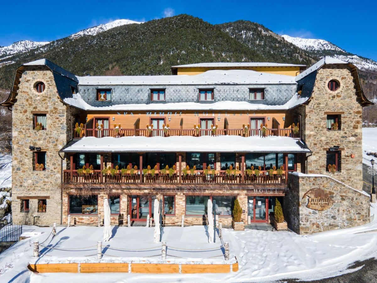 Hotel & Spa Niunit El Serrat Luaran gambar