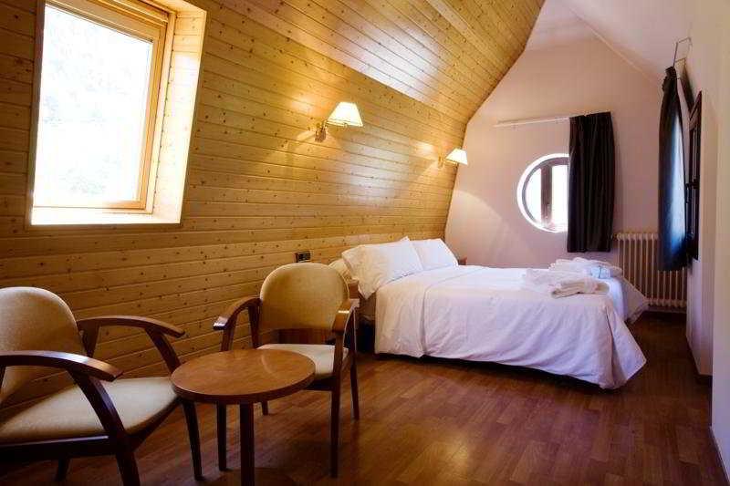 Hotel & Spa Niunit El Serrat Luaran gambar