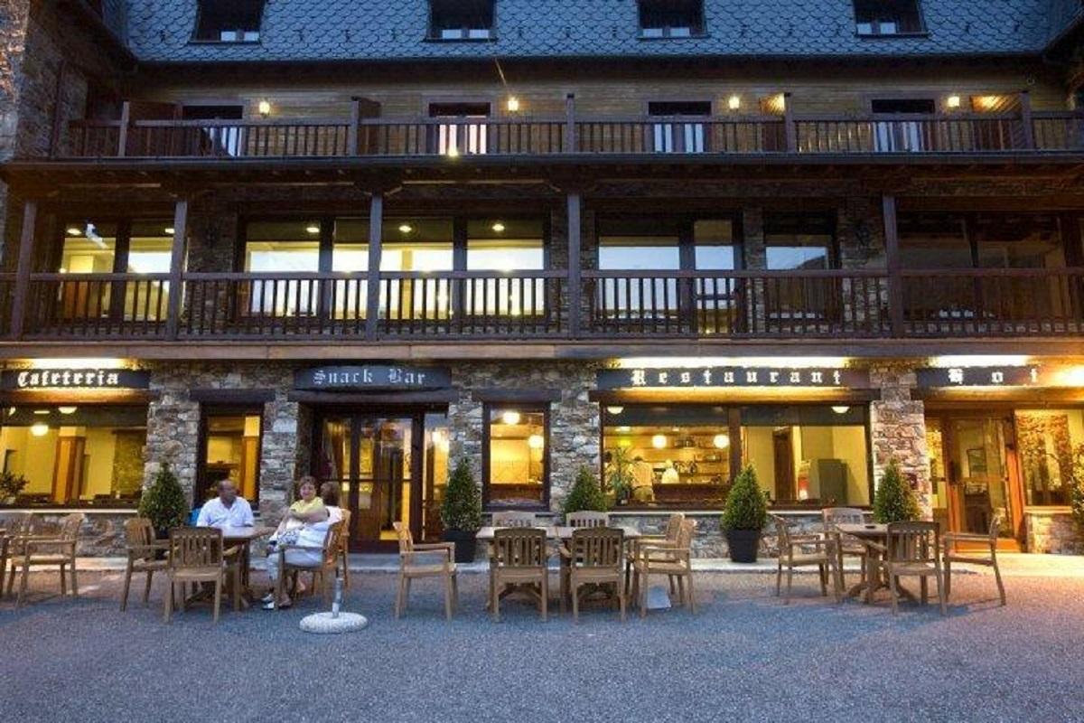 Hotel & Spa Niunit El Serrat Luaran gambar