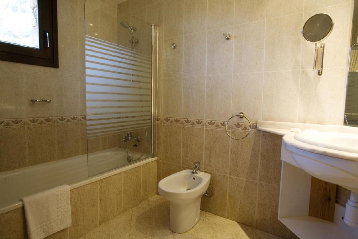 Hotel & Spa Niunit El Serrat Luaran gambar