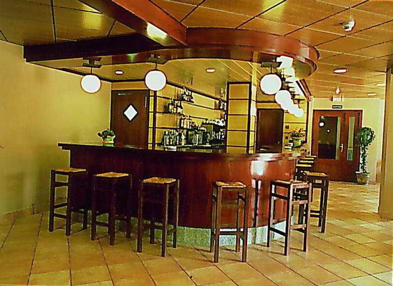 Hotel & Spa Niunit El Serrat Restoran gambar