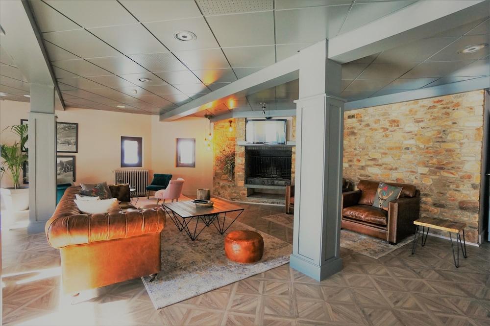 Hotel & Spa Niunit El Serrat Luaran gambar