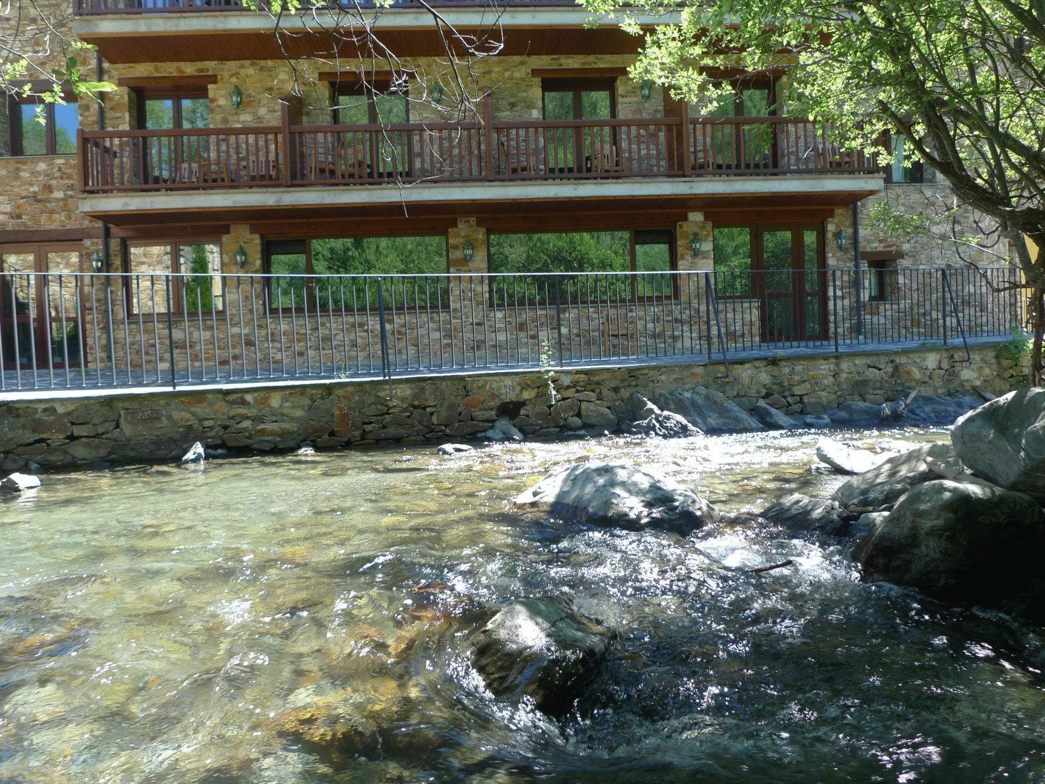Hotel & Spa Niunit El Serrat Luaran gambar