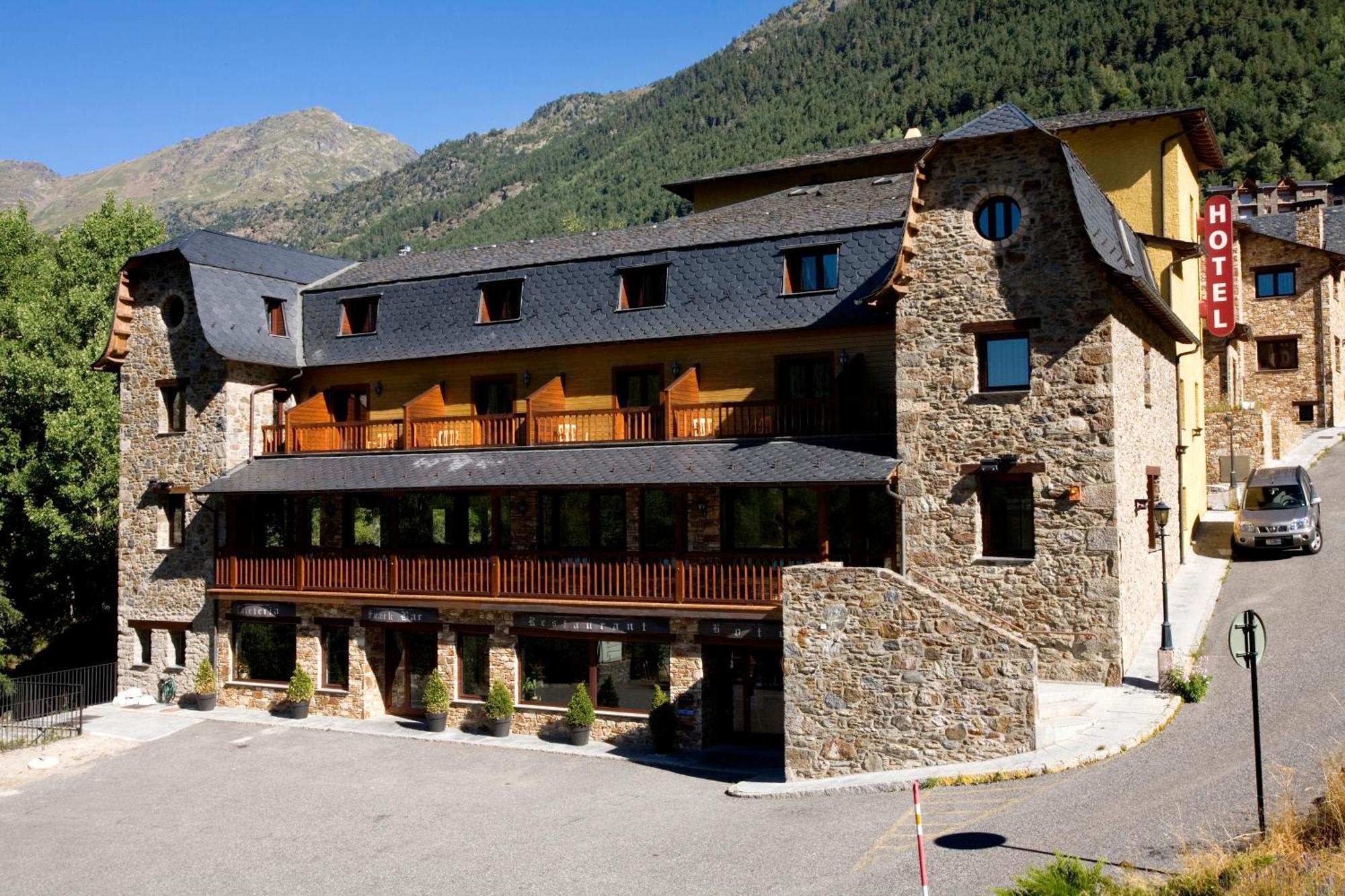 Hotel & Spa Niunit El Serrat Luaran gambar